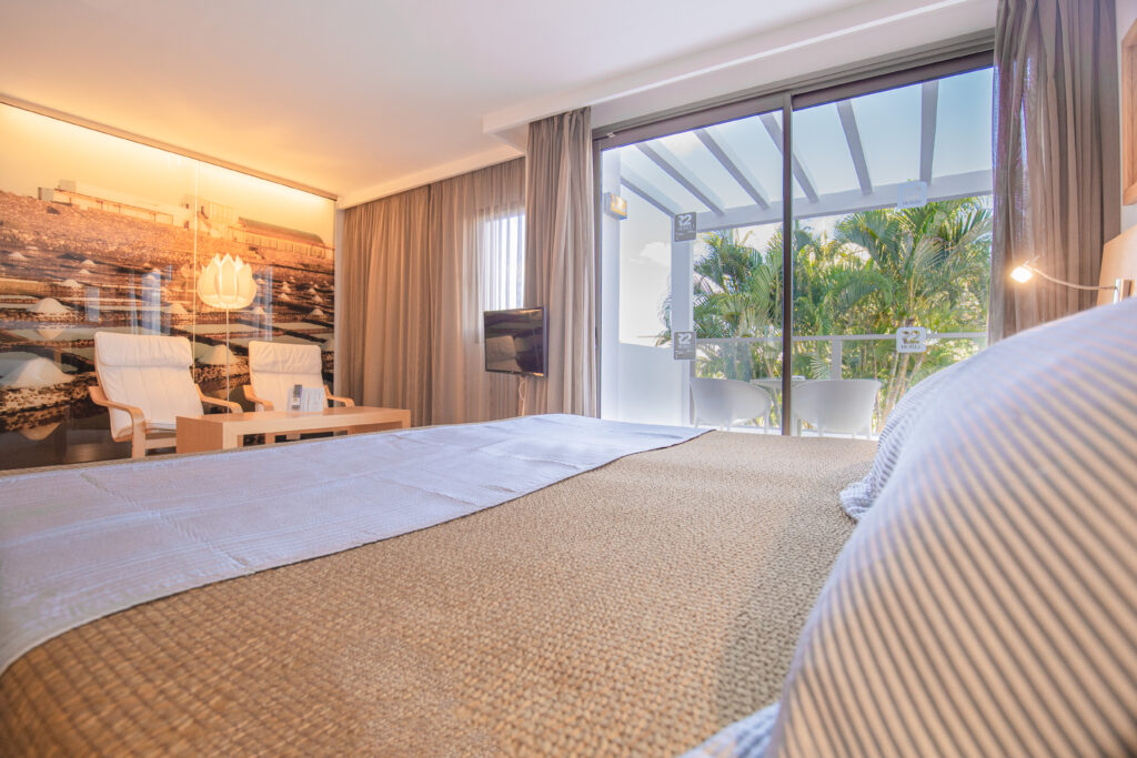 Habitación-4-vista-piscina-2-1024x683