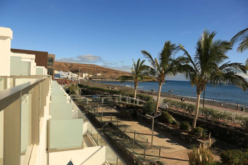 R2-Hotels-Bahia-Playa-Design-hotel-and-spa-double-room-sea-views-balcony-02-1024x682 (1)