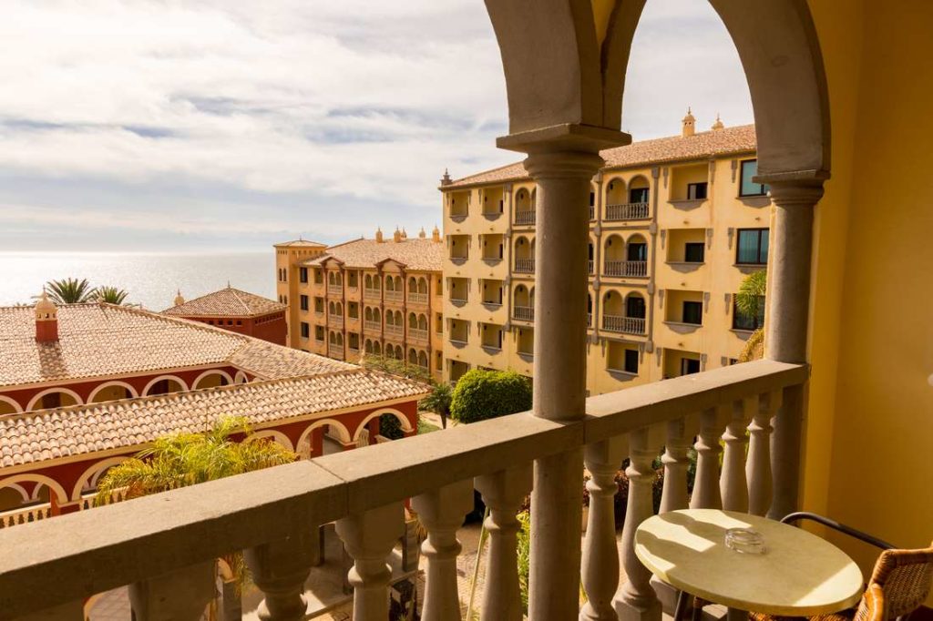 R2-hotels-rio-calma-double-room-with-balcony-views-04-1024x682 (1)