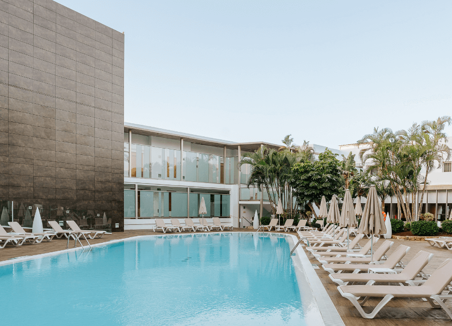 R2 Bahía Playa - Piscinas