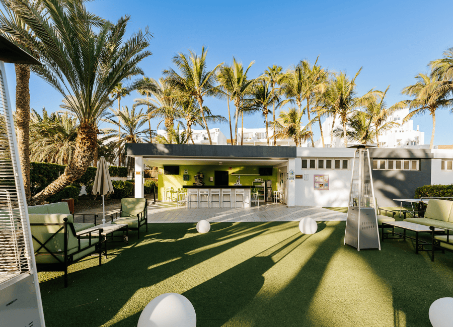 R2 Romantic- Bares y otros (5)